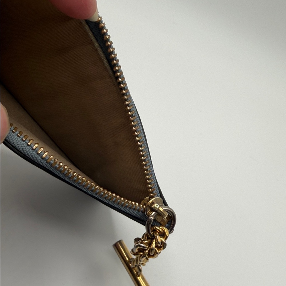 Chloé Drew Leather Card Holder. - Picture 3 of 7
